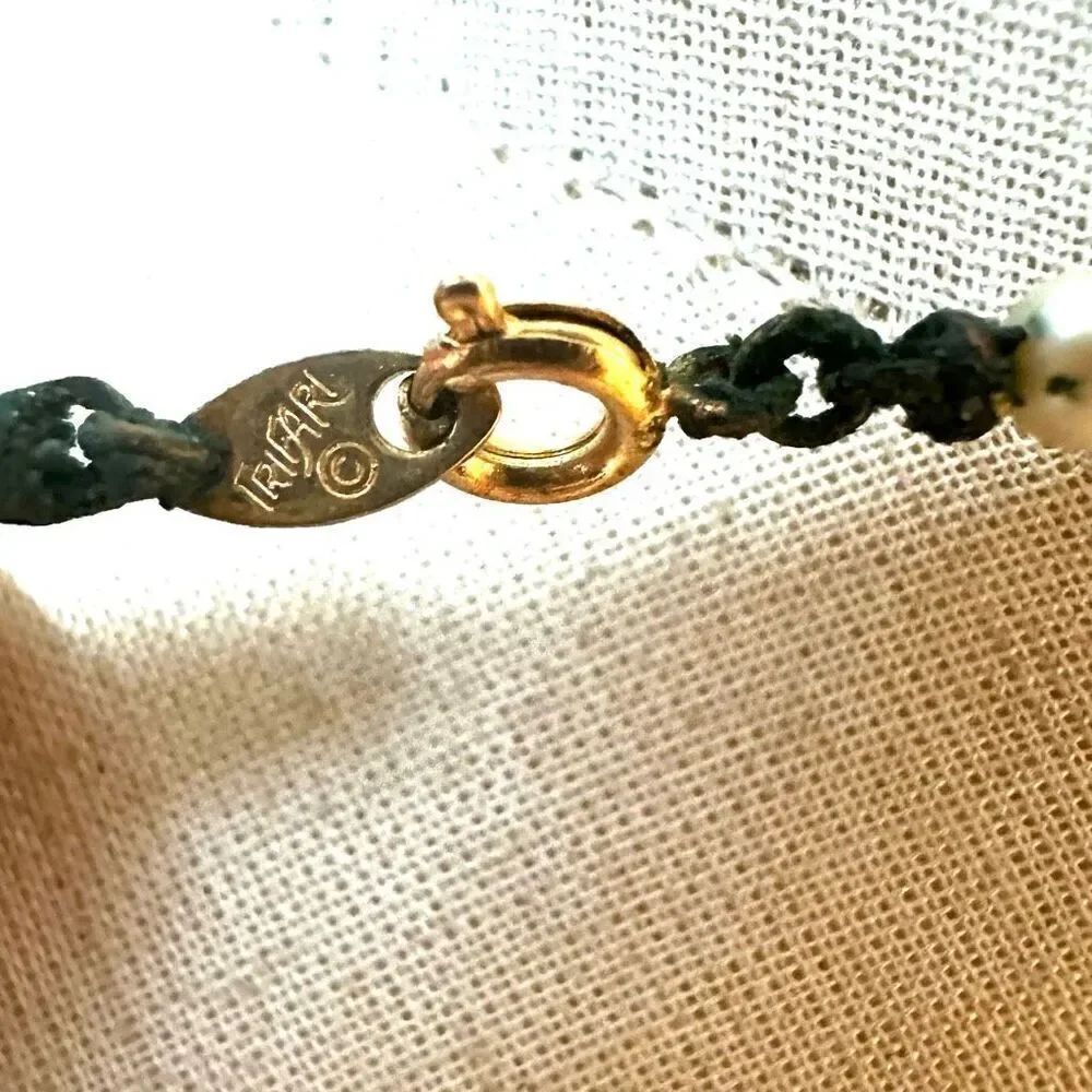 Trifari vintage faux pearl necklace - Picture 6 of 6